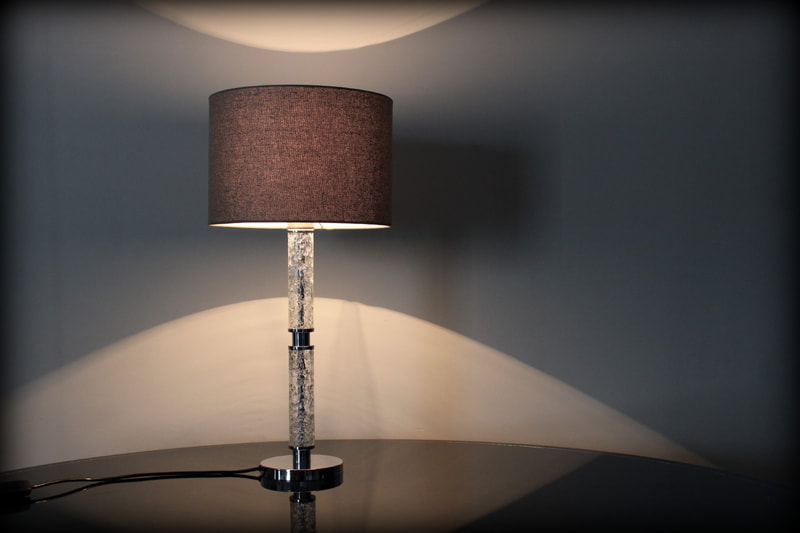 Elegante vintage design tafellamp Doria Leuchten