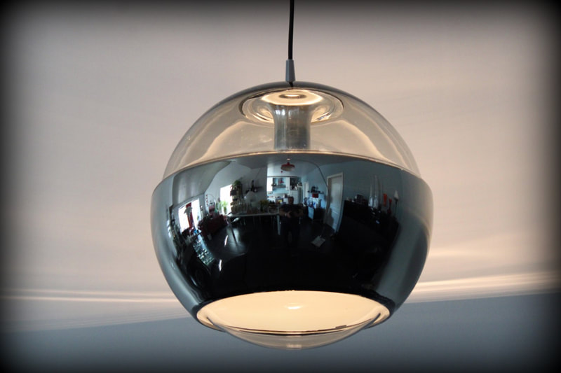 Vintage design hanglamp Peill & Putzler gespiegeld glaswerk
