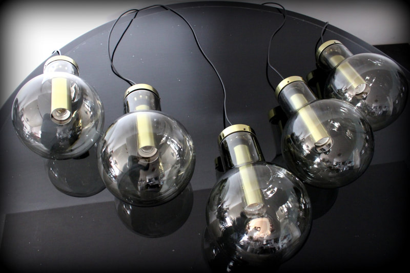 Set van 5 vintage design hanglampen Raak Maxi Globe