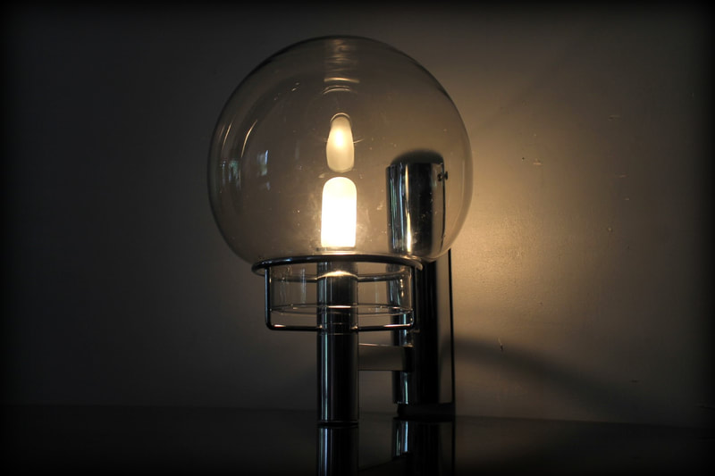 Vintage design wandlamp met 2 verschillende glazen kappen