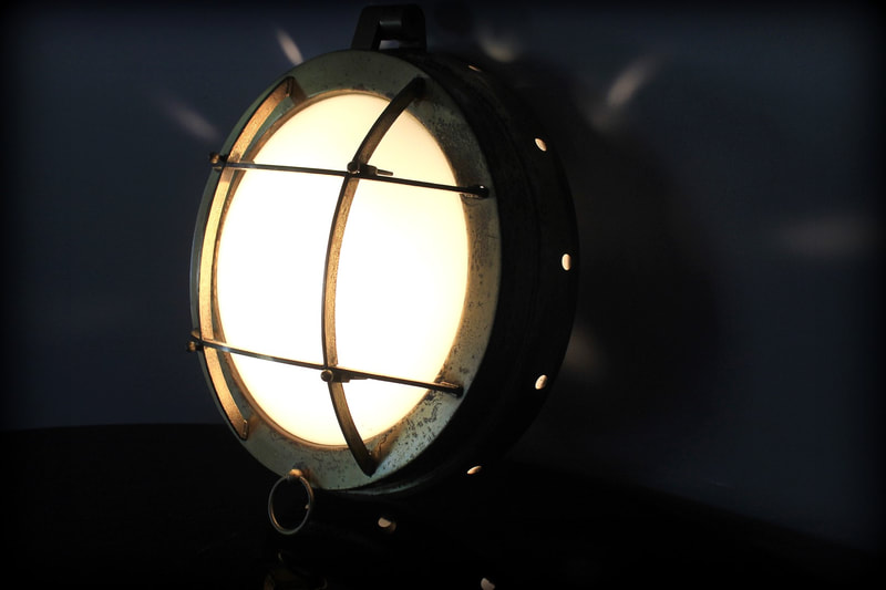 Vintage industriële scheepslamp Bullseye kooilamp