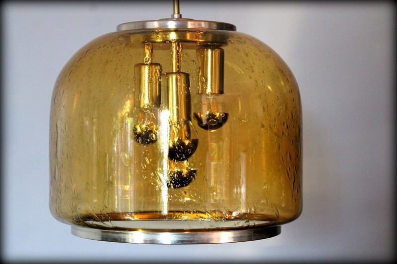 Vintage design hanglamp Doria Leuchten in okerkleurig glaswerk